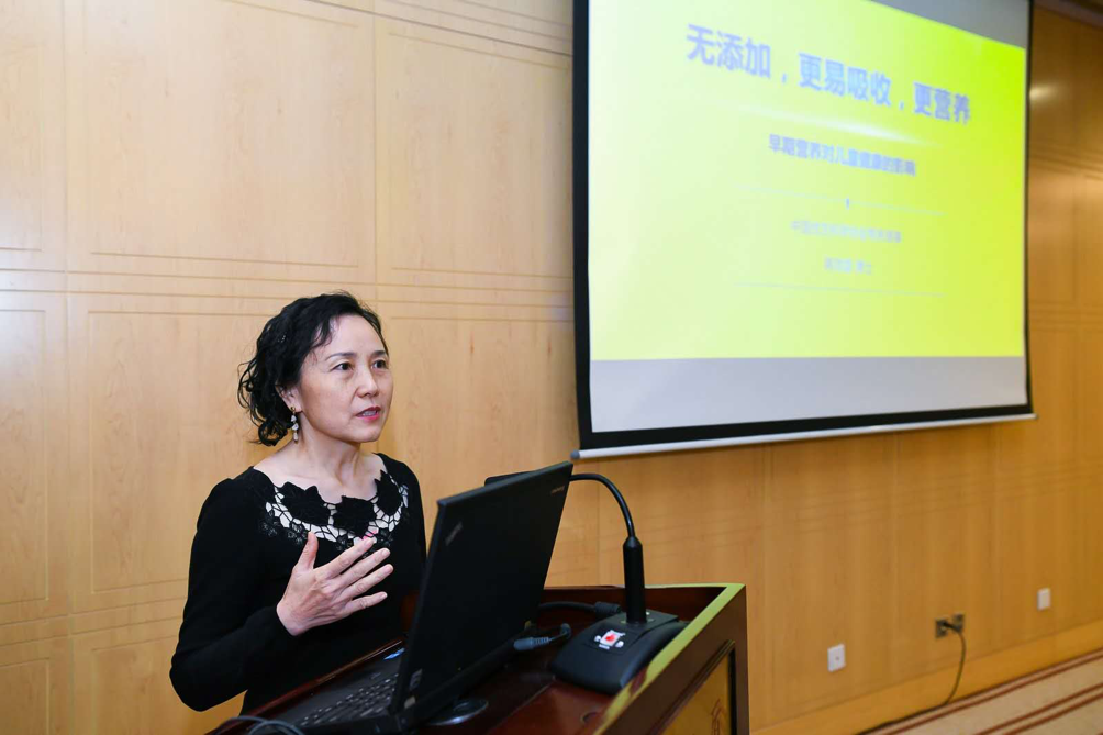 国内乳企带头喊话折射行业竞争新格局