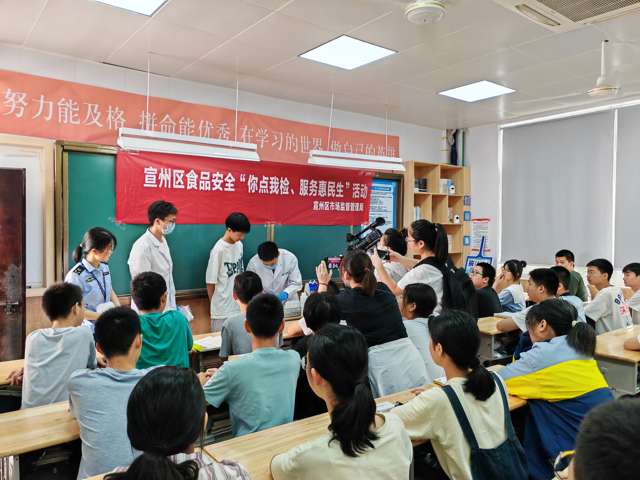 图片1中.png
