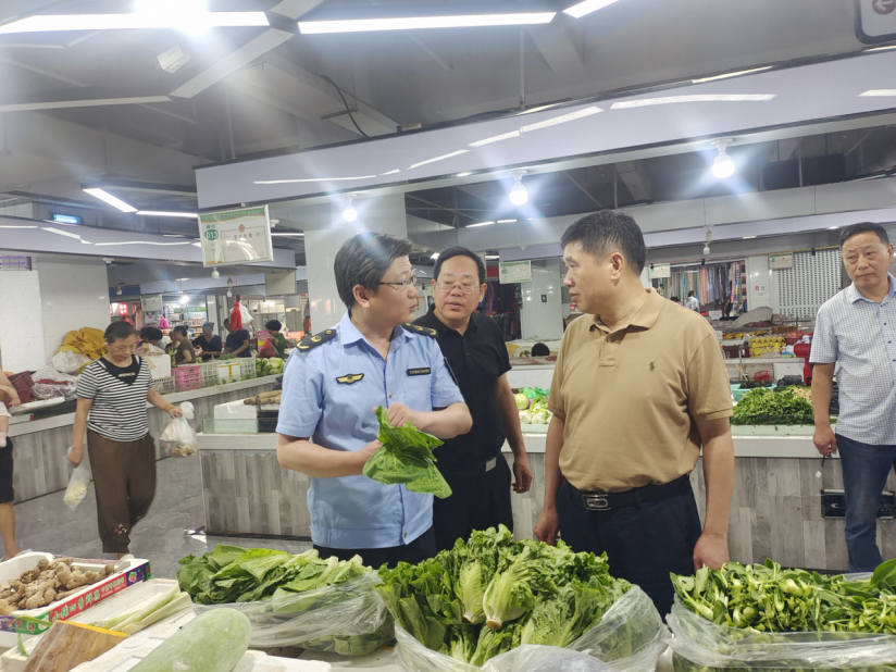 裕安區(qū)人大常委會(huì)開展全區(qū)食品安全監(jiān)管工作調(diào)研378.png