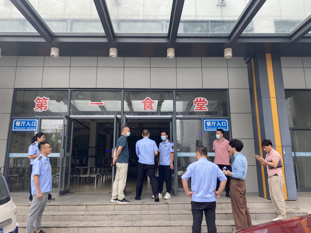 图片1中.png
