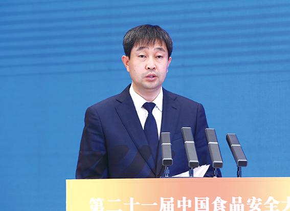 娄显刚 拷贝.jpg