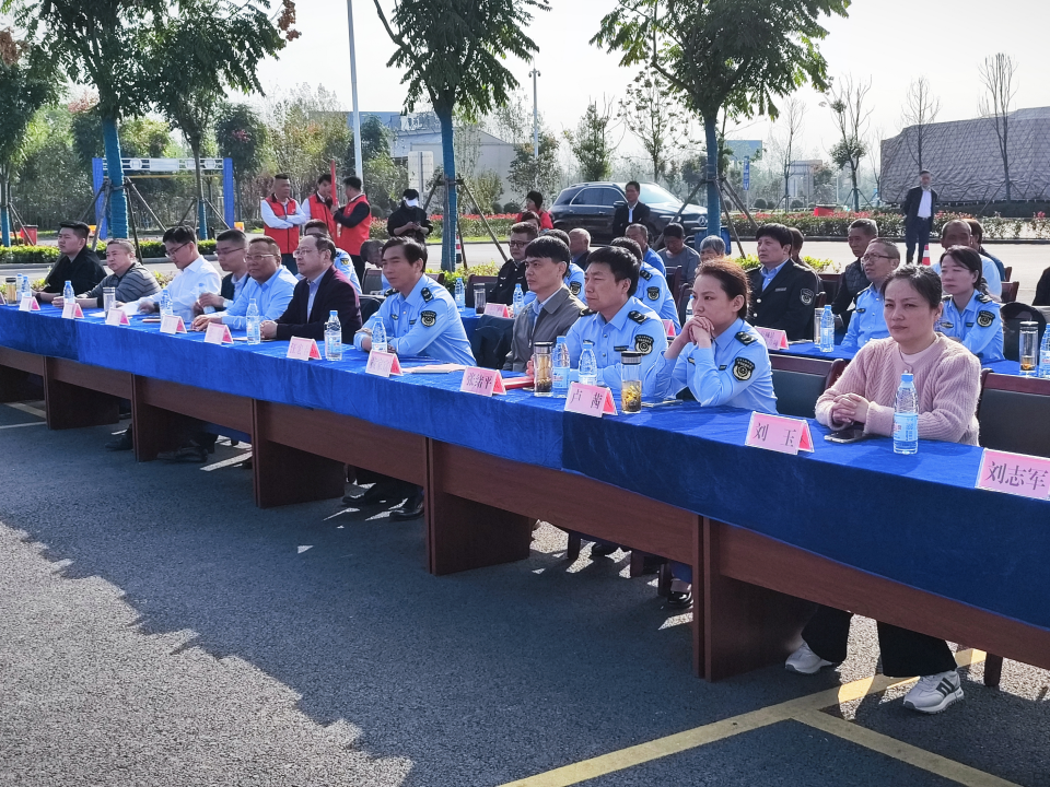副本六安市暨裕安區(qū)高速公路服務區(qū)（驛達）“食安行”活動啟動儀式成功舉辦207.png