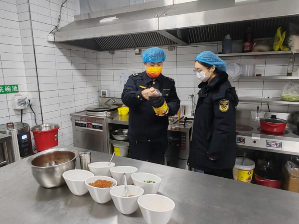 副本改后：保定市博野县市场监管局开展校园周边餐饮食品安全专项检查277.png