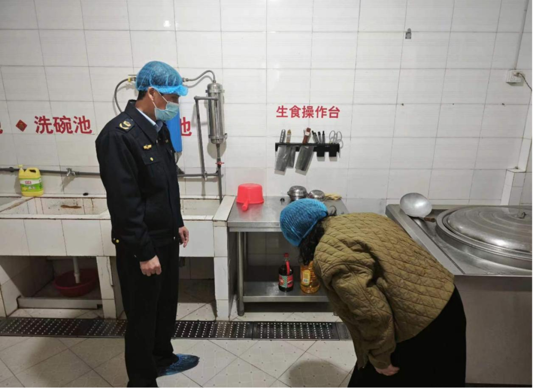 漳州市华安县开展春季校园食品安全监督检查