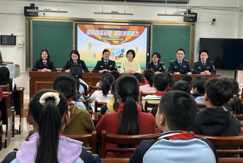 漳州市龙海区积极开展消费者权益保护工作